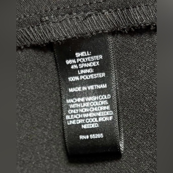 NWT Express Crew Neck Cap Sleeve Back Zipper Midi Sheath Dress Black Size 8 - Picture 10 of 10